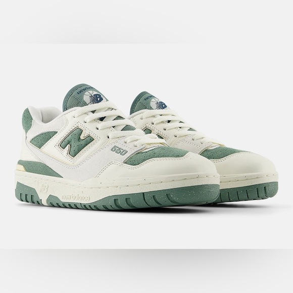 New Balance Shoes - New Balance White and Green Athletic Shoes